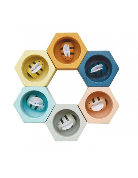 Abejas en la colmena orchard