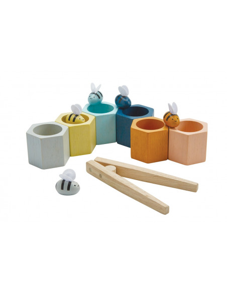 Abejas en la colmena orchard