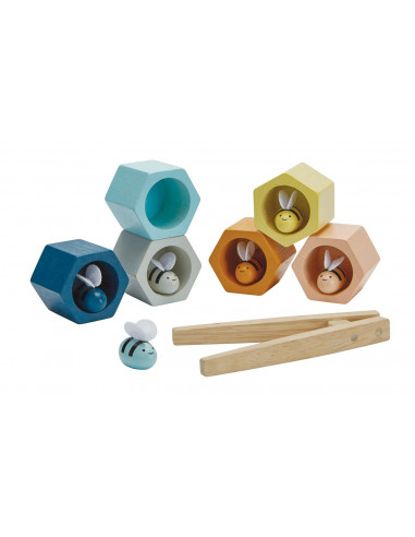 Abejas en la colmena orchard