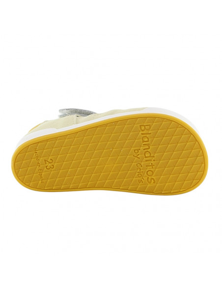 Sandalias cerradas Estela amarillo