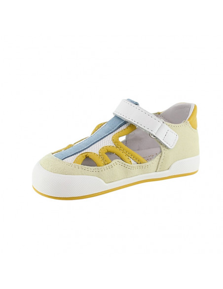 Sandalias cerradas Estela amarillo