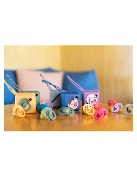 Portachupetes case sage